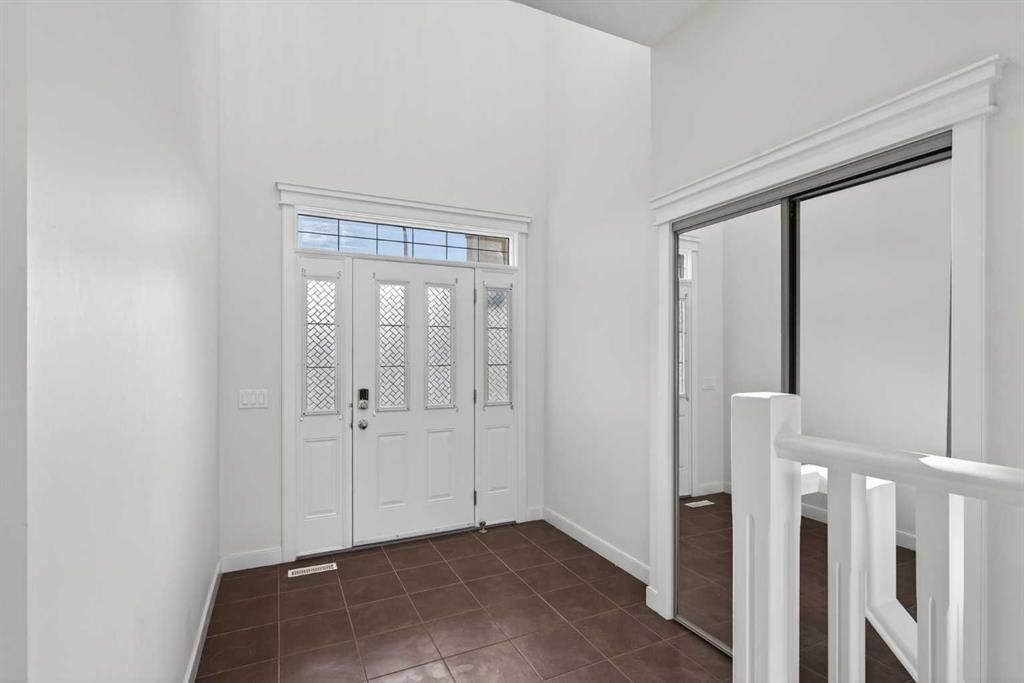 314 Evanston Drive NW, Calgary — photo 3 of 40