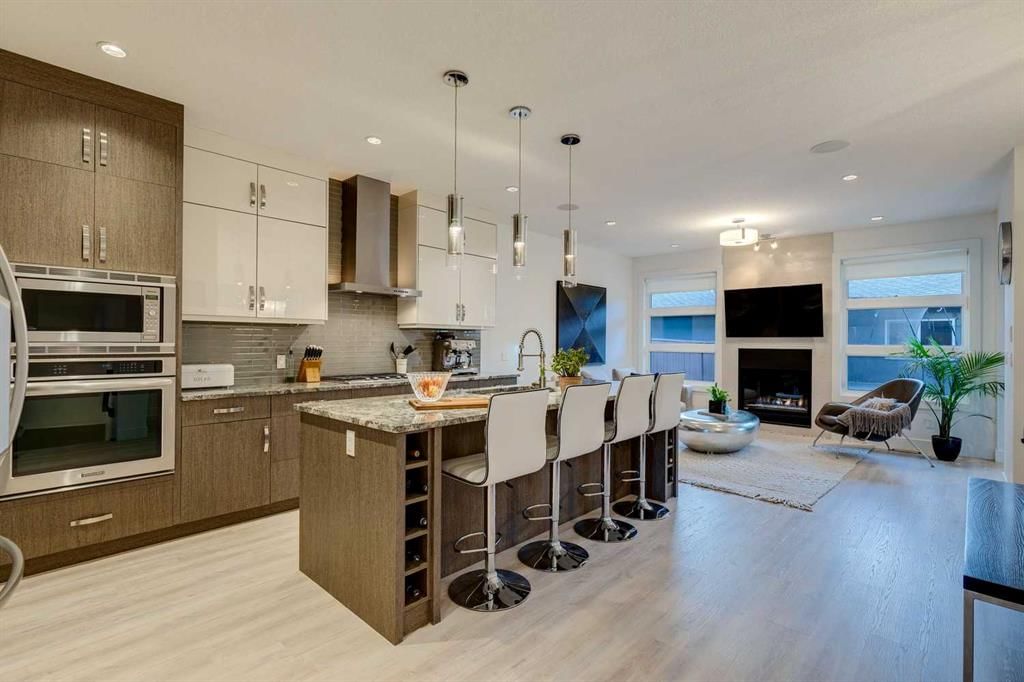 933 32 Street NW, Calgary — photo 3 of 50