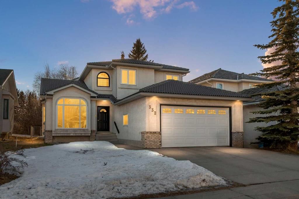 332 Hawkstone Close NW, Calgary — main listing photo