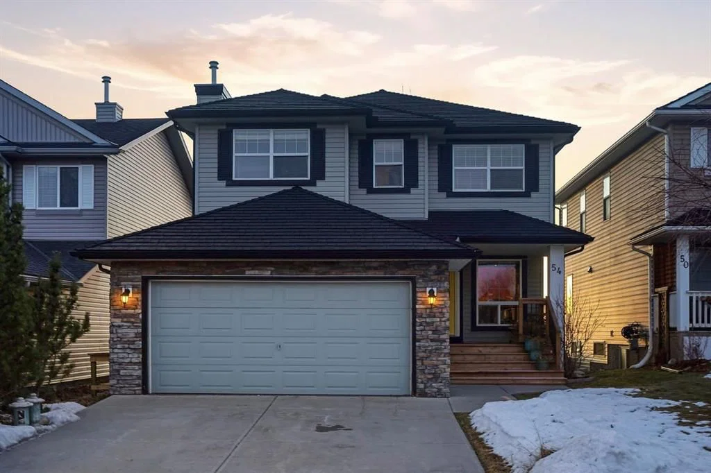 54 Rockbluff Close NW, Calgary — main listing photo
