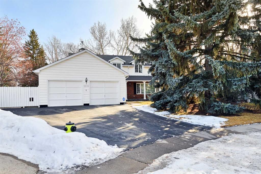 1111 Beverley Boulevard SW, Calgary — photo 4 of 49