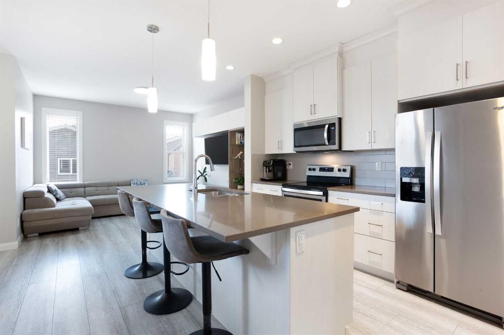 46 Evanston Hill NW, Calgary — photo 3 of 37