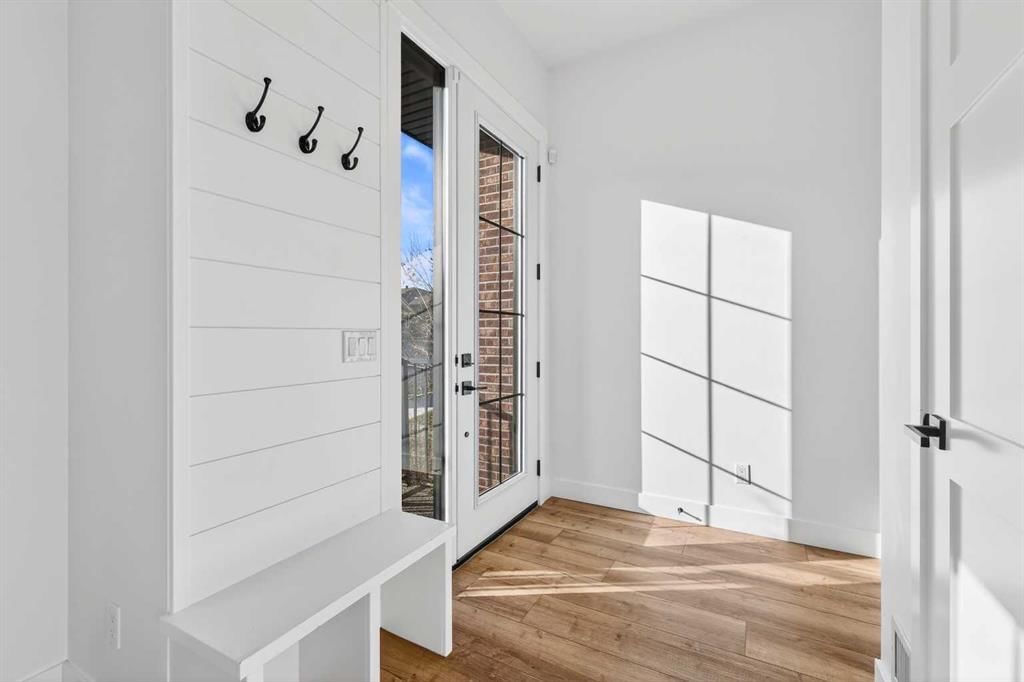140 Discovery Drive SW, Calgary — photo 5 of 47