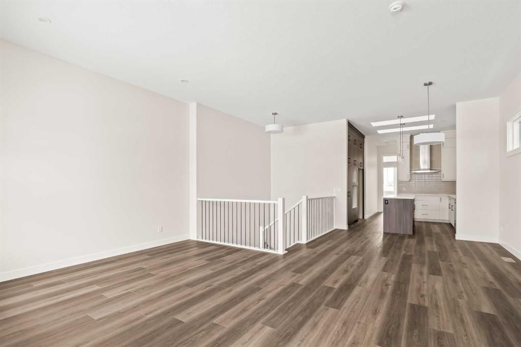19744 44 Street SE, Calgary — photo 3 of 36
