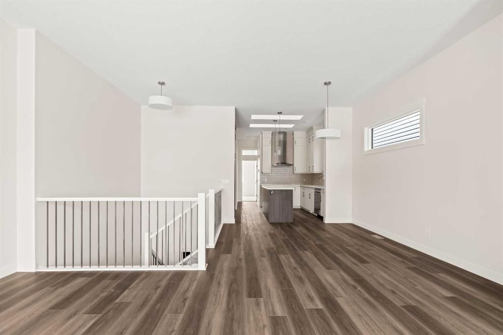 19744 44 Street SE, Calgary — photo 4 of 36