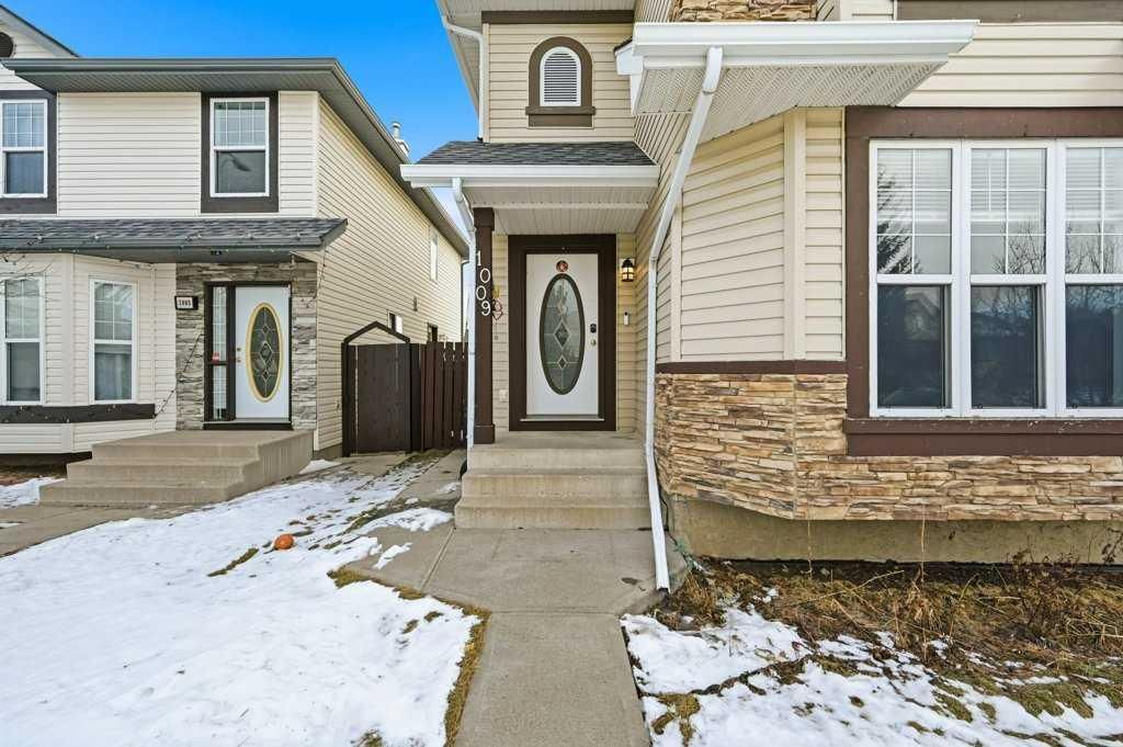 1009 Country Hills Circle NW, Calgary — photo 2 of 44