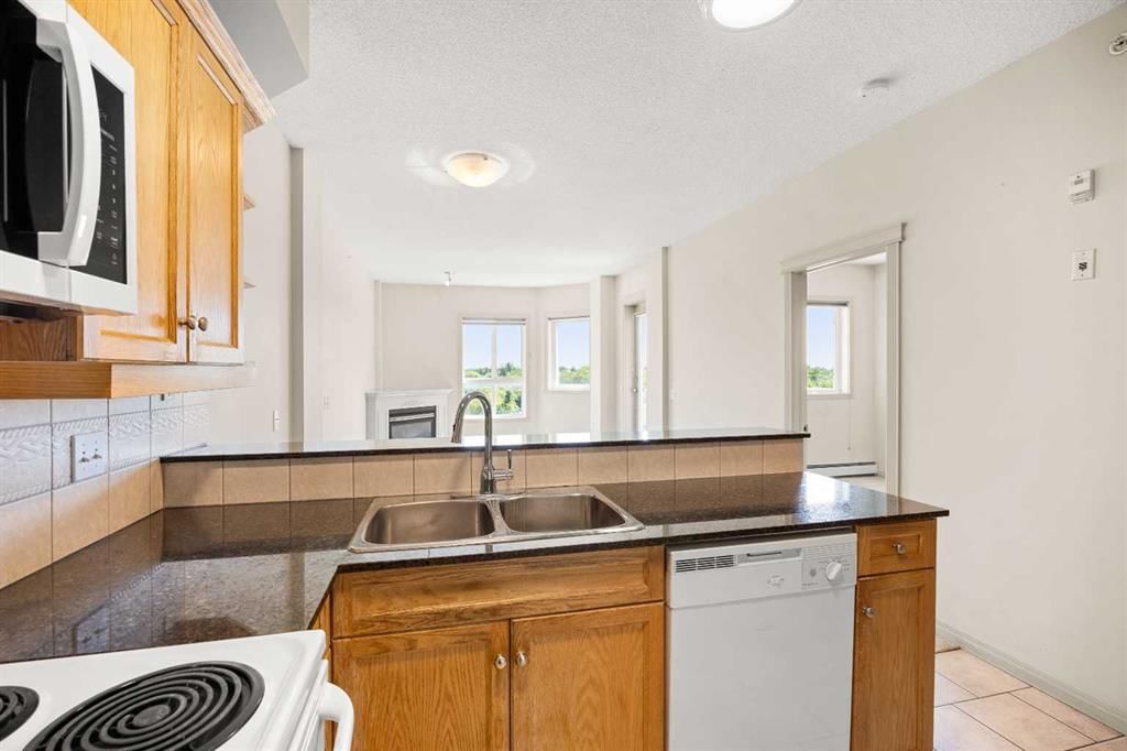 509, 1507 Centre A Street NE, Calgary — photo 4 of 33