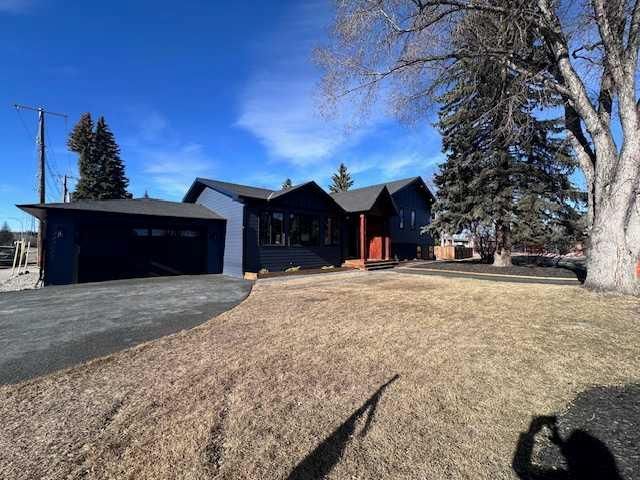 1 Spruce Bank Crescent SW, Calgary — main listing photo