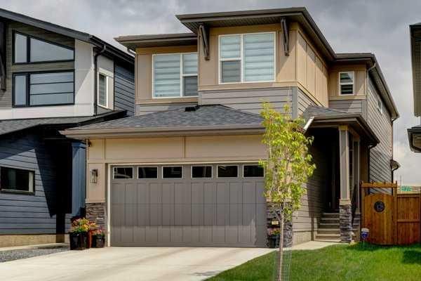 144 Cranbrook Gardens W, Calgary — main listing photo