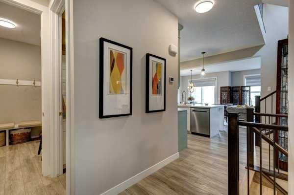 144 Cranbrook Gardens W, Calgary — photo 2 of 35