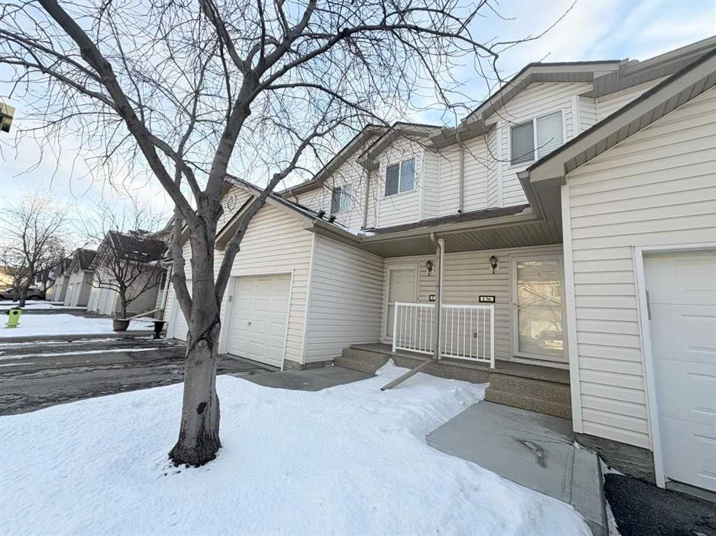 136 Douglas Glen Park SE, Calgary — main listing photo