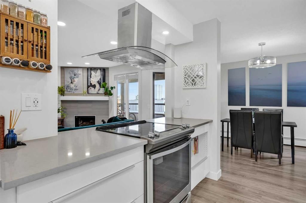 302, 526 5 Street NE, Calgary — main listing photo