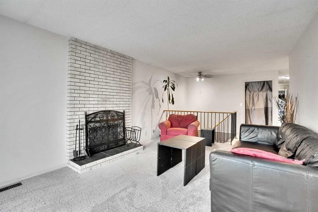 7915 Ranchview Drive NW, Calgary — photo 3 of 42