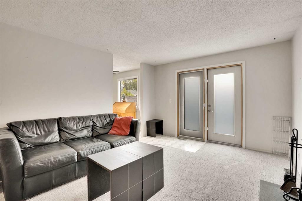 7915 Ranchview Drive NW, Calgary — photo 5 of 42