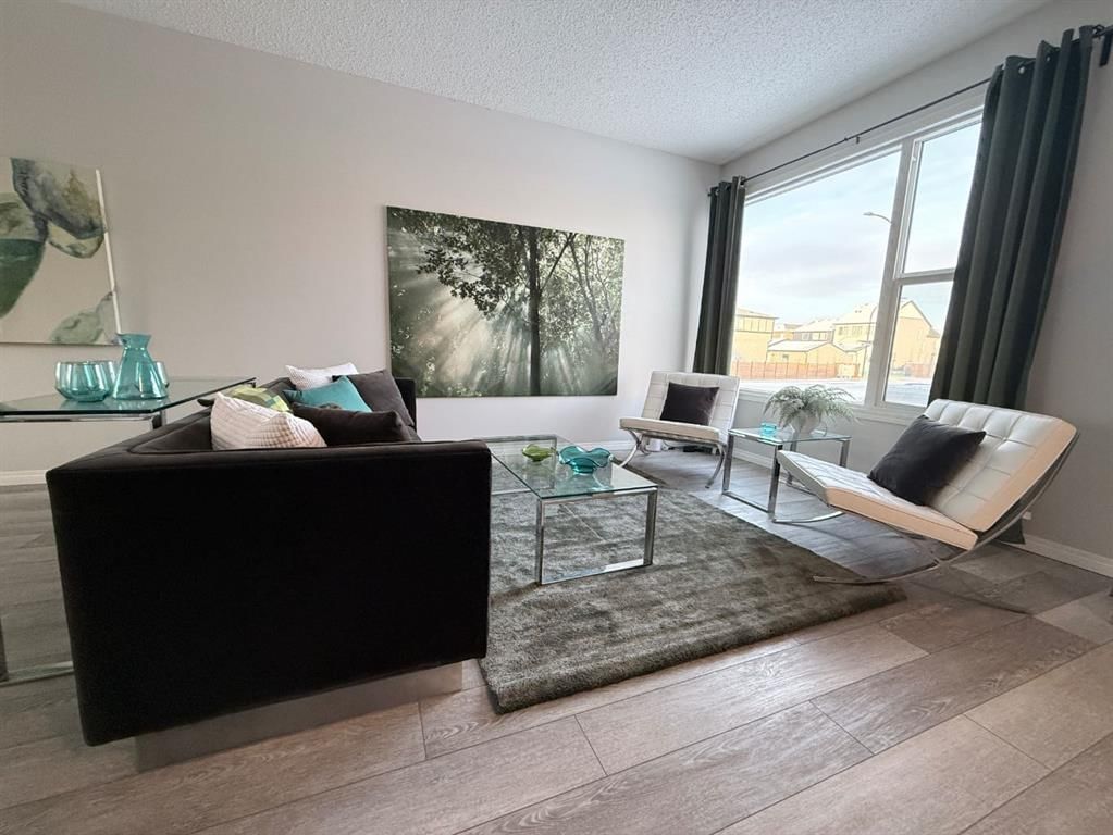 362 Wolf Creek Manor SE, Calgary — photo 3 of 31