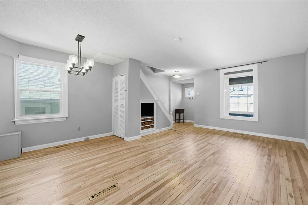 1529 27 Avenue SW, Calgary — photo 3 of 26