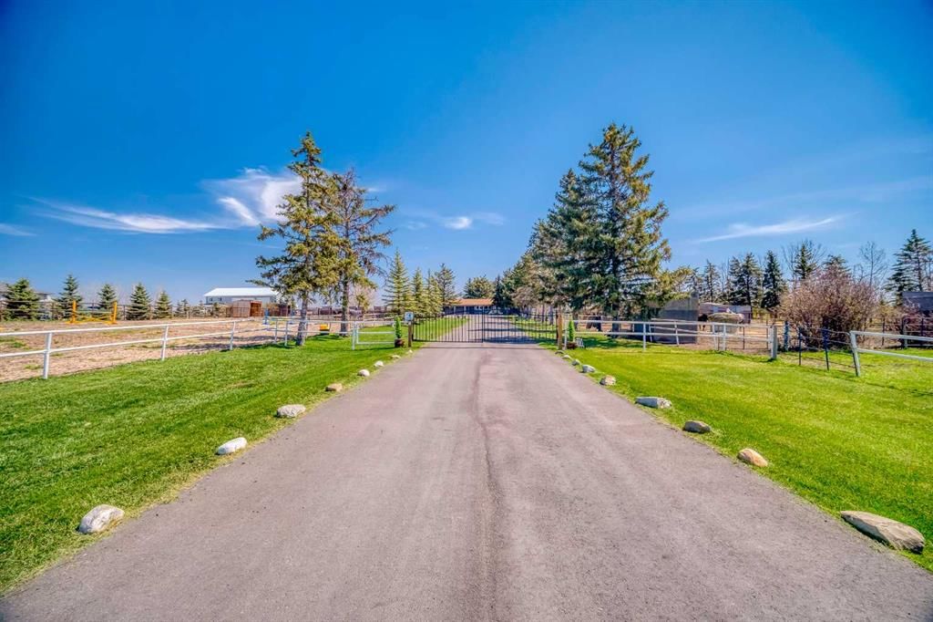 354142 48 Street E, Rural Foothills County — photo 4 of 50