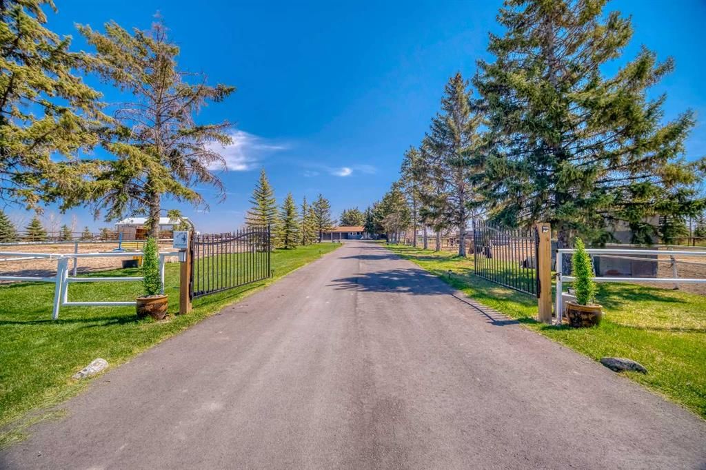 354142 48 Street E, Rural Foothills County — photo 5 of 50