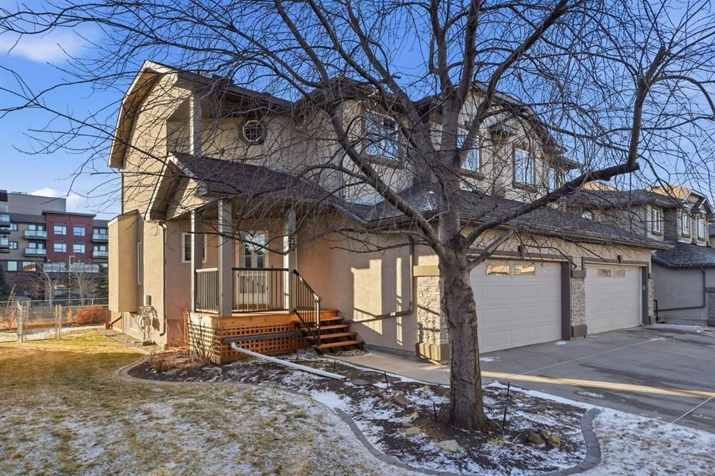 33 Prominence Park SW, Calgary — photo 2 of 41