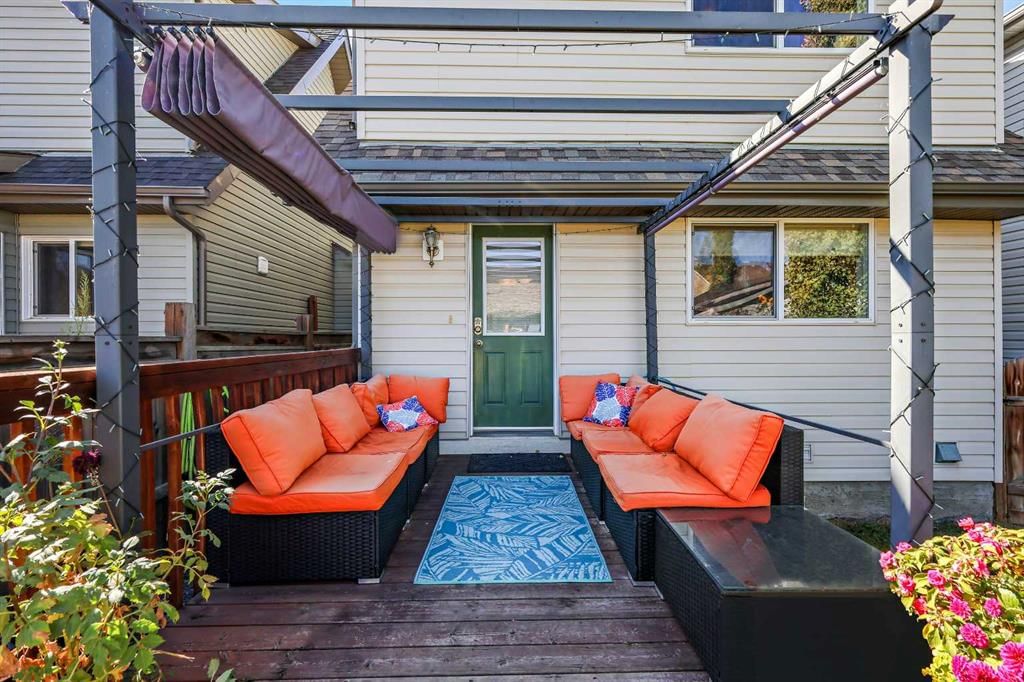 180 Copperfield Rise SE, Calgary — photo 5 of 42