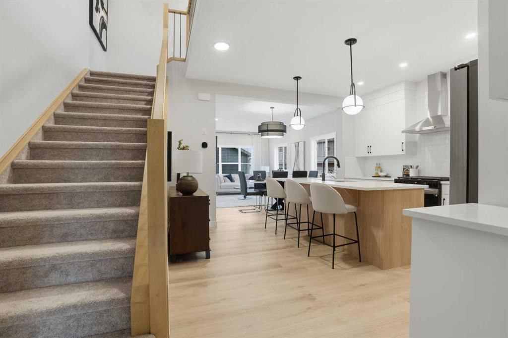 64 Buffaloberry Manor SE, Calgary — photo 5 of 37