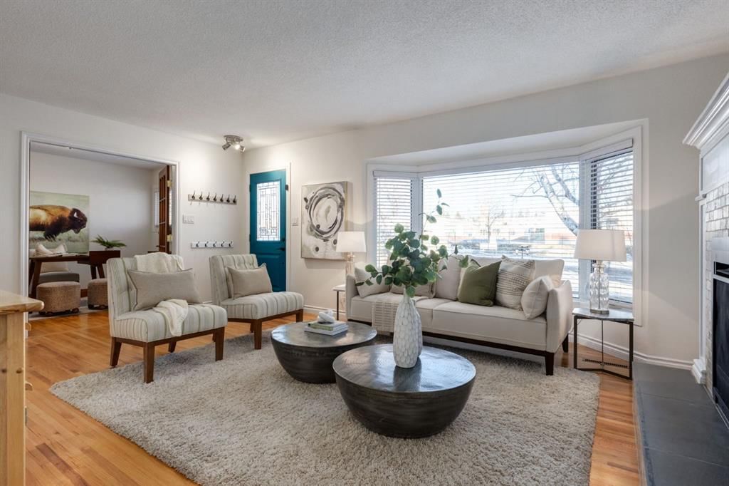 4011 25 Avenue SW, Calgary — photo 4 of 40