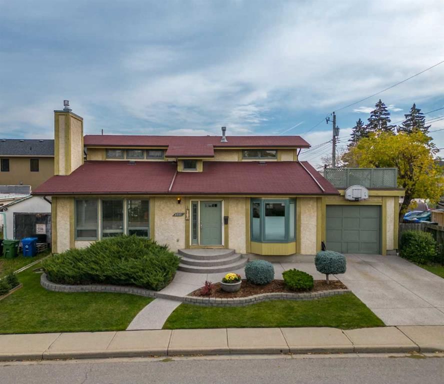3212 1 Street NW, Calgary — main listing photo