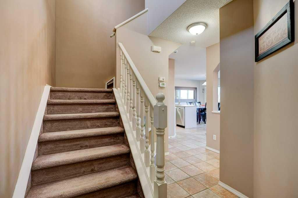 378 Chaparral Drive SE, Calgary — photo 4 of 50