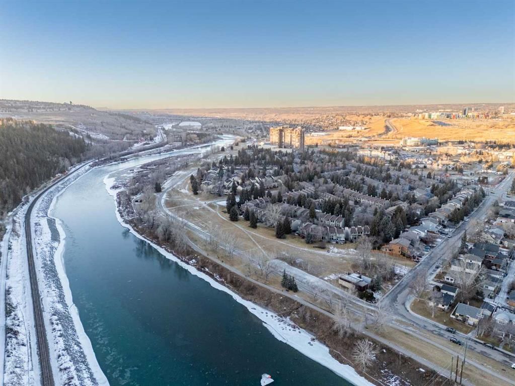 258 Point Mckay Terrace NW, Calgary — photo 4 of 48