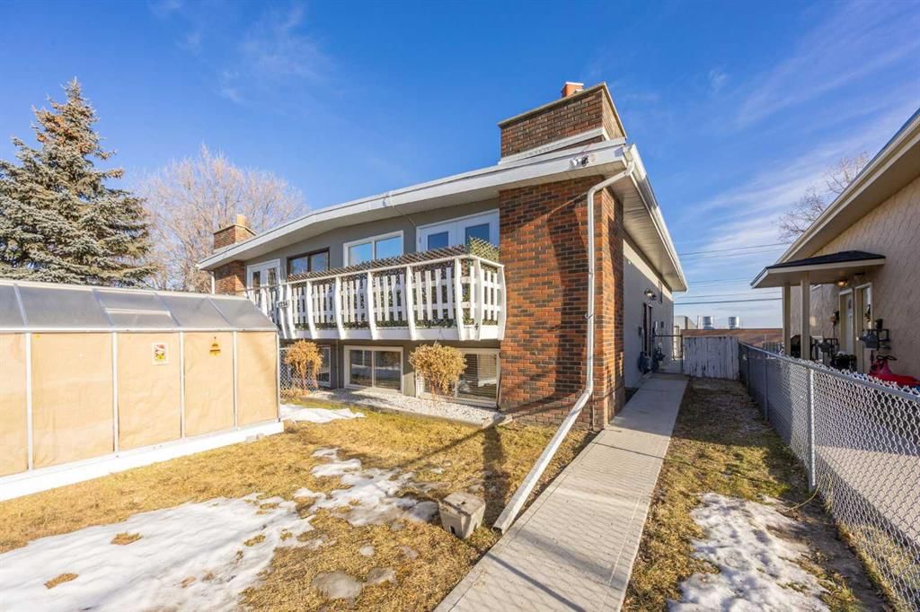 11254 6 Street SW, Calgary — photo 2 of 47