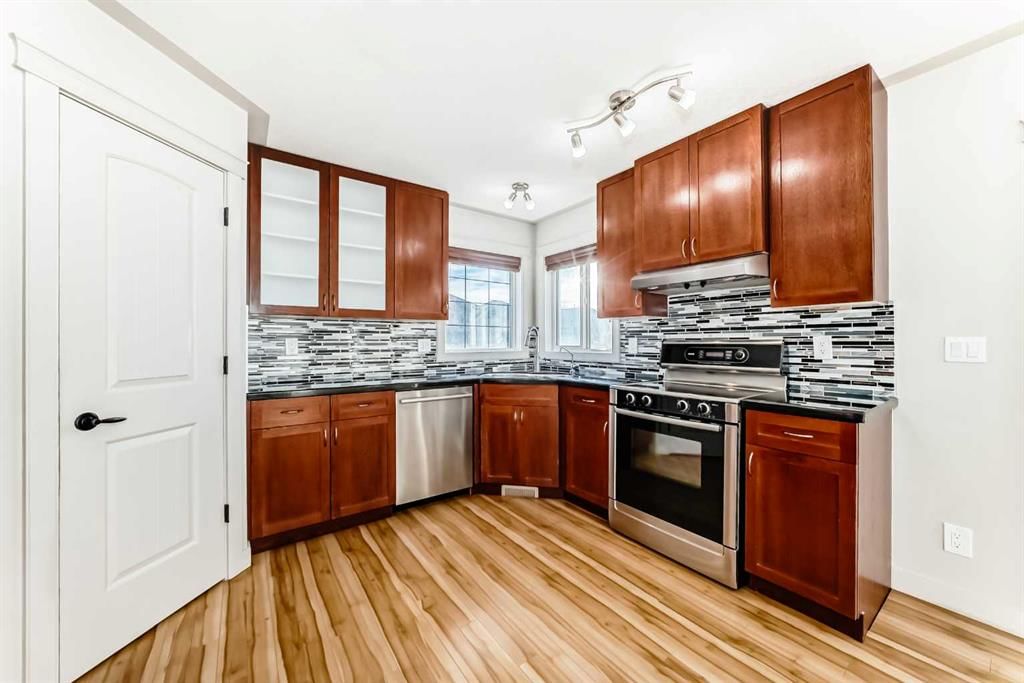 1156 Sherwood Boulevard NW, Calgary — photo 5 of 50