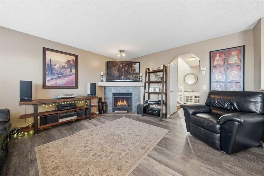 14 Kincora Drive NW, Calgary — photo 5 of 45