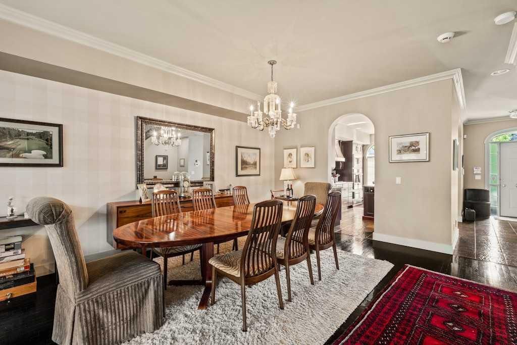 2421 Erlton Street SW, Calgary — photo 4 of 48