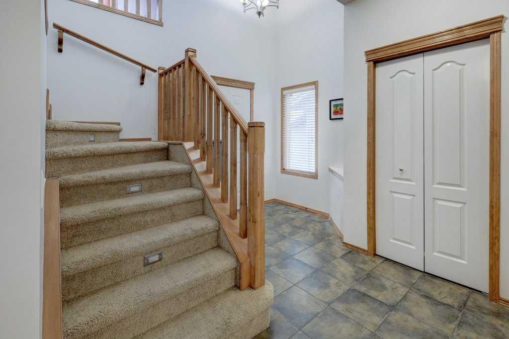 463 Cranfield Gardens SE, Calgary — photo 2 of 38