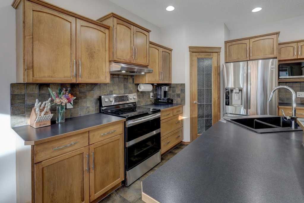 463 Cranfield Gardens SE, Calgary — photo 4 of 38