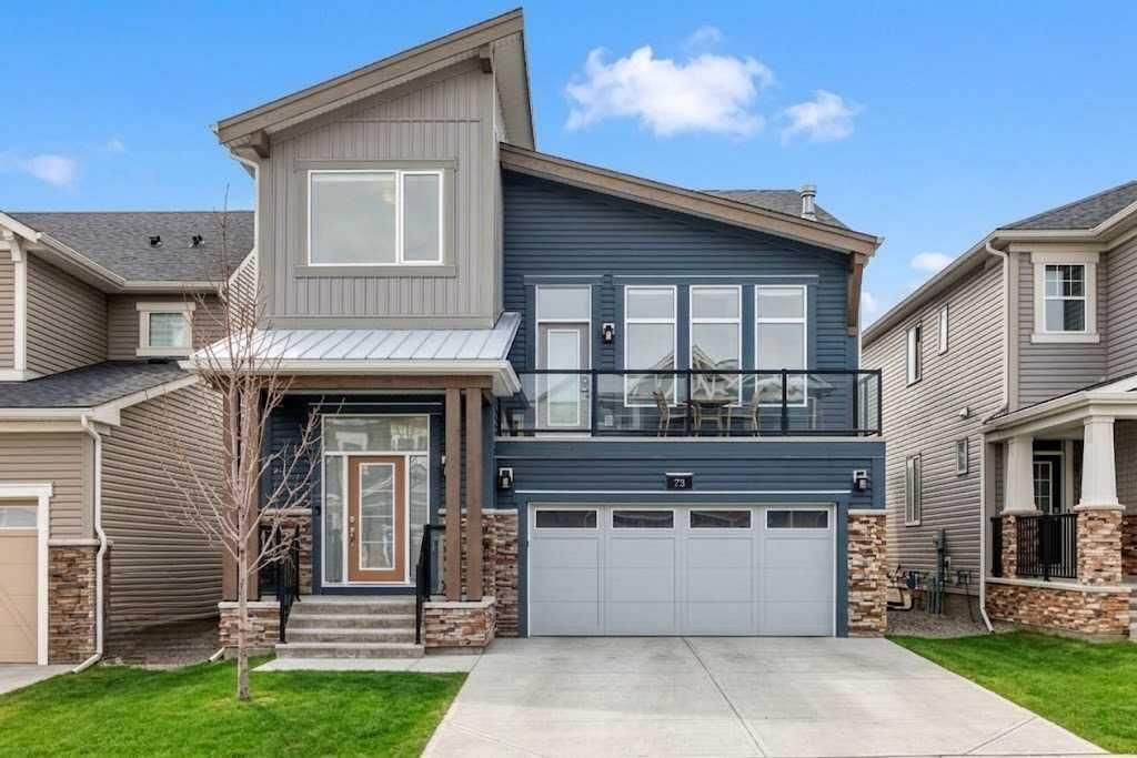 73 Carrington Circle NW, Calgary — main listing photo