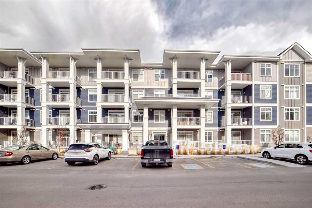 104, 500 Auburn Meadows Common SE, Calgary — photo 3 of 42