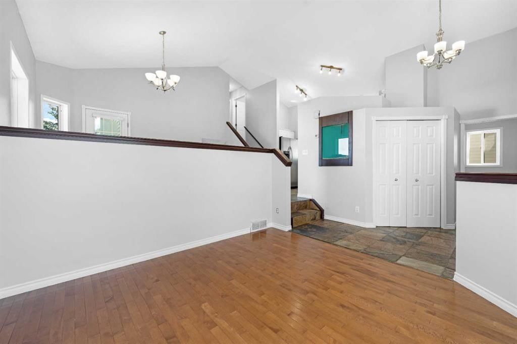 159 Hidden Ranch Circle NW, Calgary — photo 3 of 44