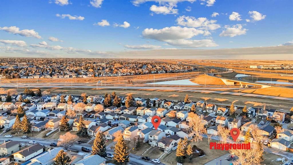 88 Abingdon Crescent NE, Calgary — photo 4 of 50