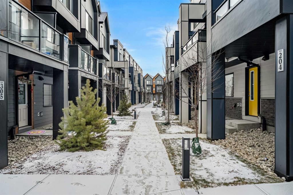 203, 550 Seton Circle SE, Calgary — photo 3 of 50
