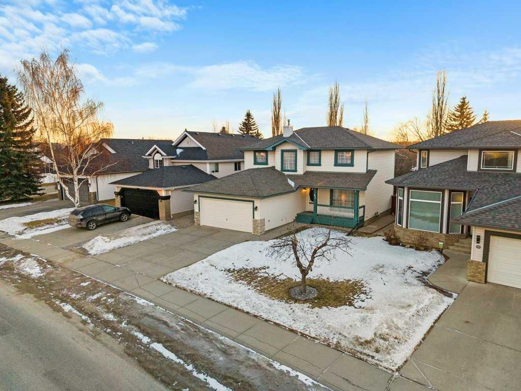 63 Douglas Park Boulevard SE, Calgary — main listing photo