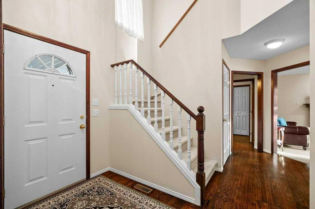 63 Douglas Park Boulevard SE, Calgary — photo 2 of 50