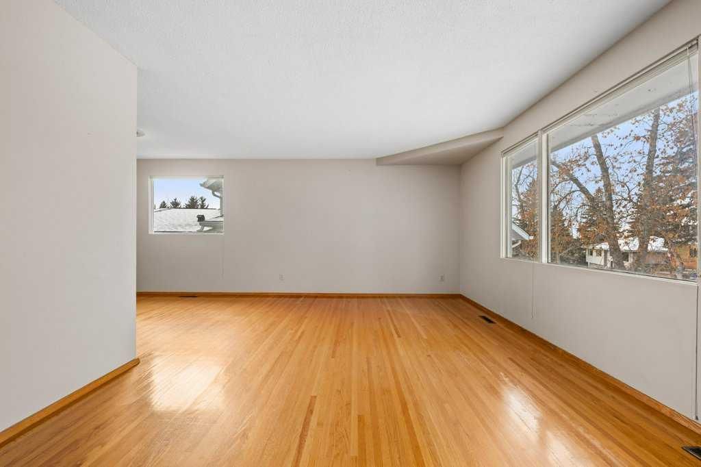 2719 Chalice Road NW, Calgary — photo 2 of 50