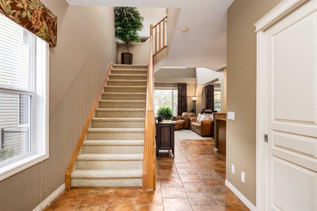 11756 Valley Ridge Boulevard NW, Calgary — photo 2 of 48