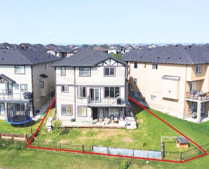 26 Saddlelake View NE, Calgary — photo 3 of 50