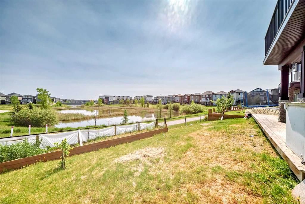 26 Saddlelake View NE, Calgary — photo 4 of 50