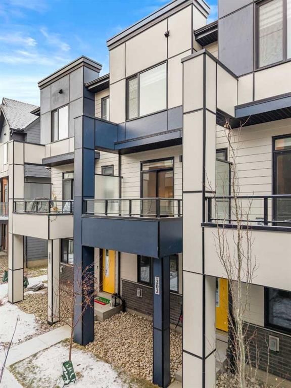 202, 550 Seton Circle SE, Calgary — main listing photo