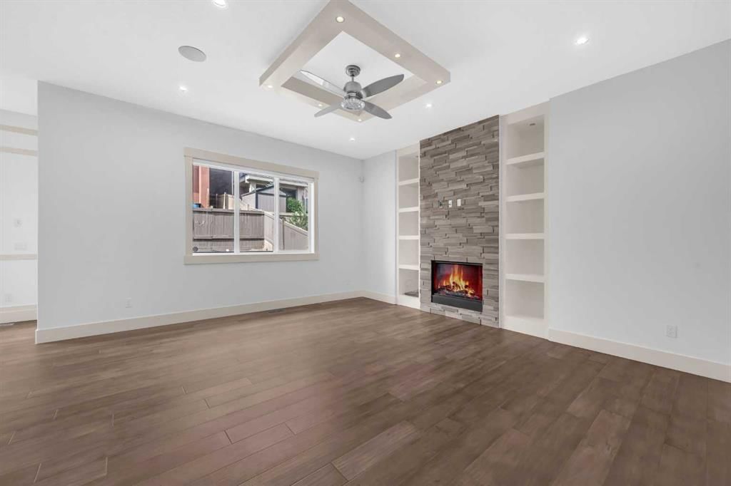 127 Evansview Road NW, Calgary — photo 5 of 49