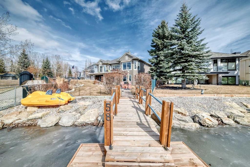 58 Chapala Crescent SE, Calgary — photo 3 of 50