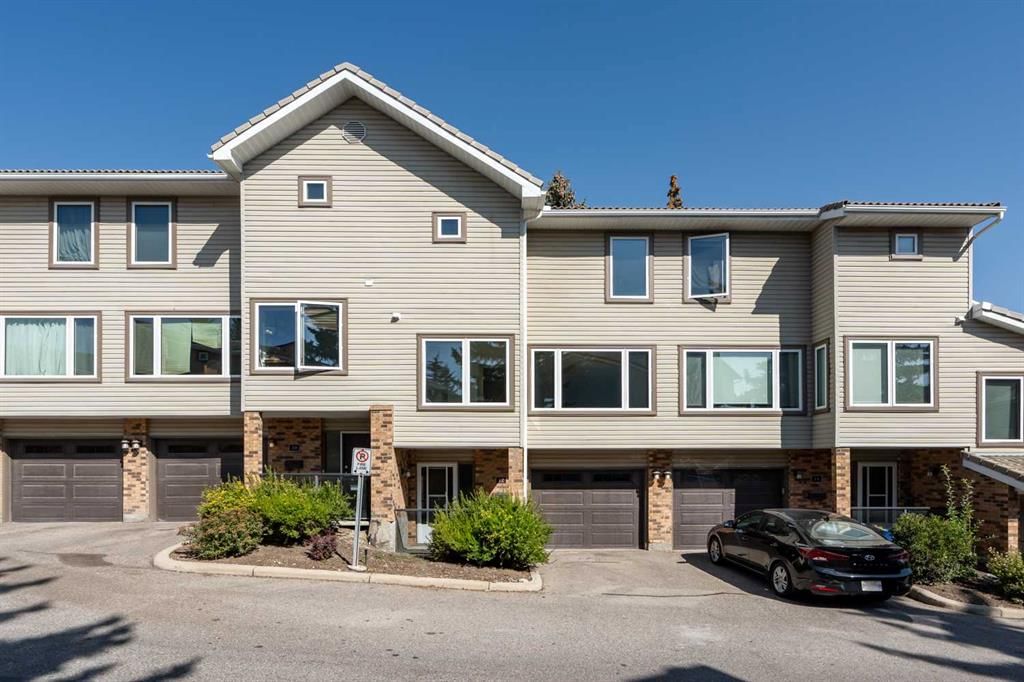 12 Coachway Gardens SW, Calgary — main listing photo